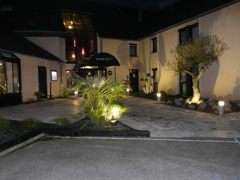 Brit Hotel Lorient Le Kerotel Esterno foto