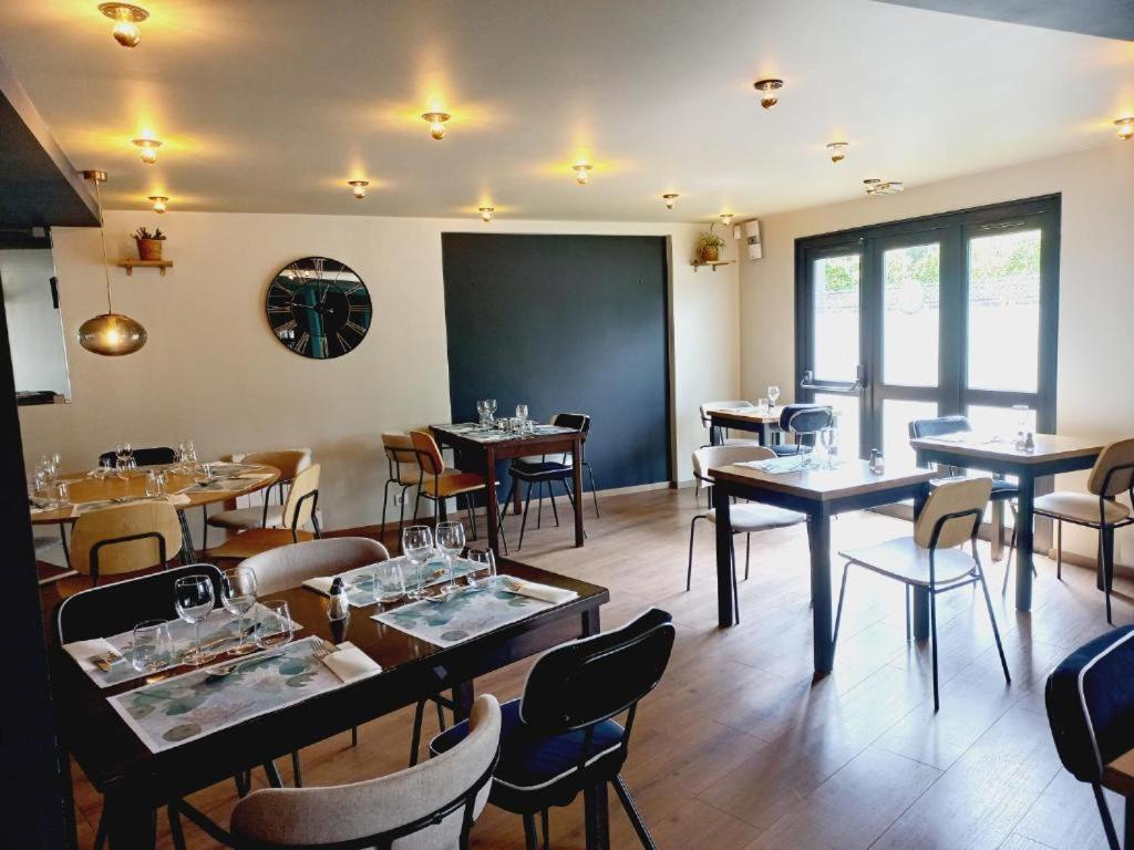 Brit Hotel Lorient Le Kerotel Esterno foto