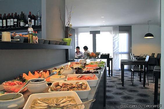 Brit Hotel Lorient Le Kerotel Ristorante foto